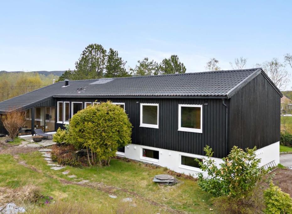 Tranquil Haven Villa Ålesund Extérieur photo